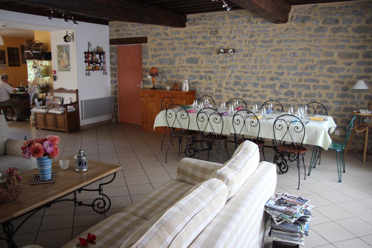 Essey Au Rendez Vous De L'Auxois B&B מראה חיצוני תמונה